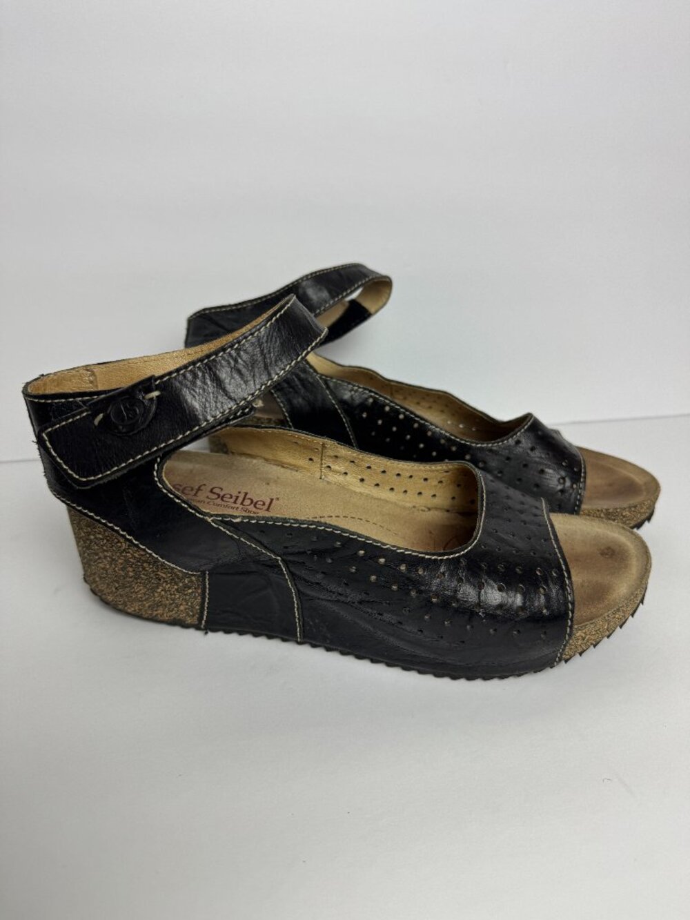 Josef Seibel Black Punch Hole Leather Ankle Cork Size EU 40